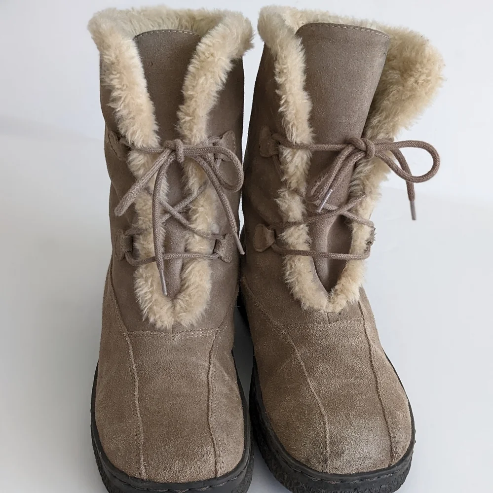 Baretraps Whitney Beige Suede Fur Lined Boots Size 10